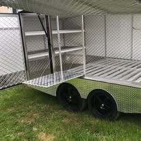 Open side access and tandem running gear
